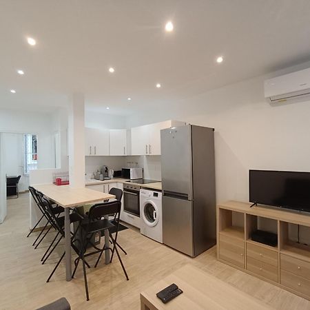 T3 Renove Avec Cour, Intra Muros Avignon Exterior foto
